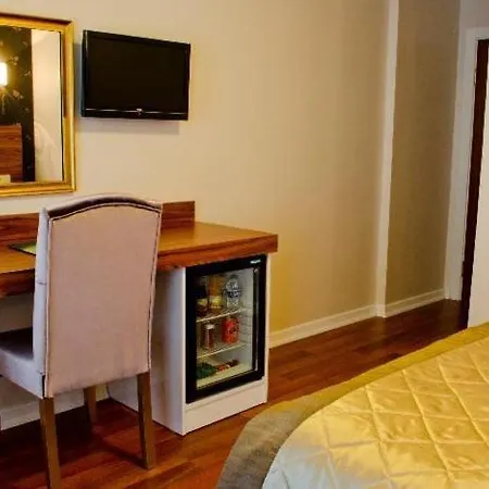 Hotel Dekor 3*
